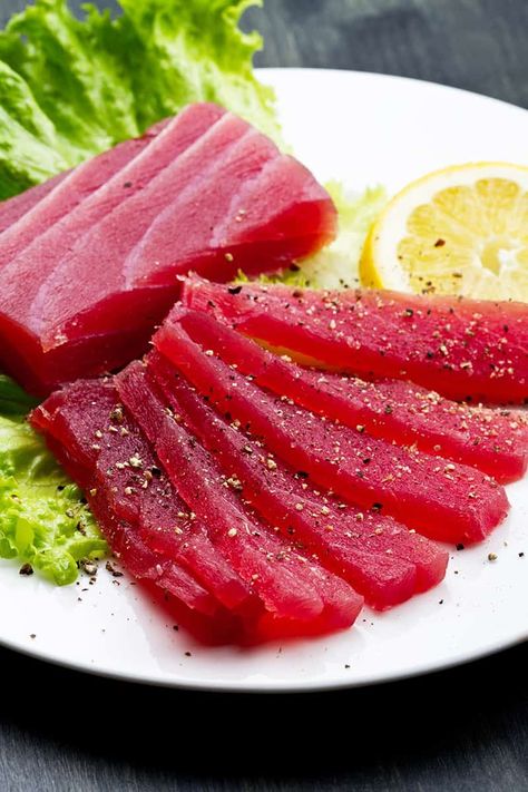 Most Expensive Food, Sashimi Recipe, Saffron Benefits, Fish Marinade, Raw Tuna, Tuna Sashimi, Delicious Salad Dressings, Bluefin Tuna, Raw Fish