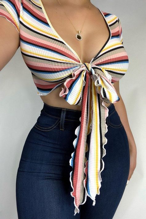 Looks Party, Tie Front Top, Casual Stripes, Looks Style, Looks Vintage, Red Fashion, Outfits Casuales, Outfit Inspirationen, Ladies Tops Fashion