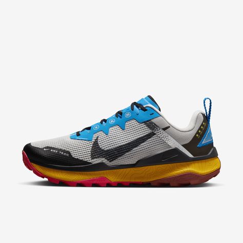 Nike Fashion Shoes, Mens Trail Running Shoes, Nike React, Trail Shoes, Gym Shoes, Rolling Hills, Running Shoes Nike, Sneakers Men Fashion, Best Sneakers