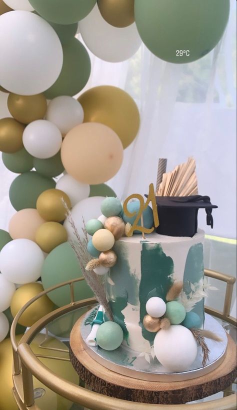 Green Graduation Cakes, Sage Graduation Party, Modern Graduation Cake, Sage Green Graduation Party, Light Green Decor, College Graduation Cakes, 21 Cake, Green Graduation Party, Grad Cake