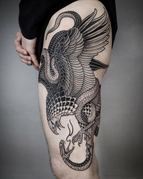 Eagle Snake Drawing, Leg Bird Tattoo, Hawk And Snake Tattoo, Falconry Tattoo, Bird And Snake Tattoo, Black And White Back Tattoo, Snake Eagle Tattoo, Harpy Eagle Tattoo, Eagle Snake Tattoo