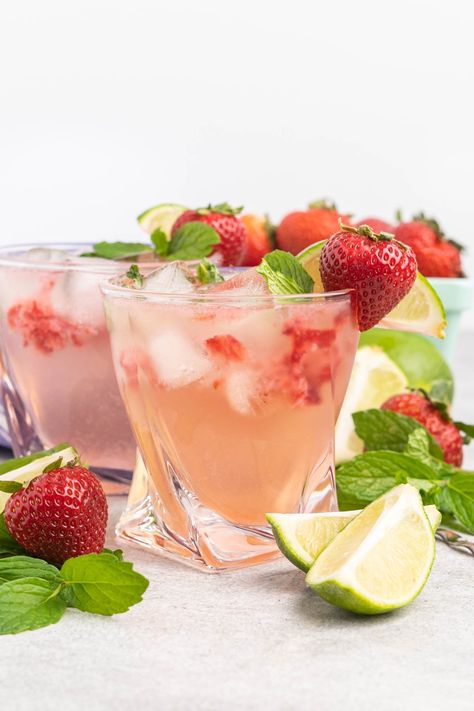 This virgin strawberry mojito is a light and refreshing drink perfect for summer. Made with fresh strawberries, mint leaves, lime and club soda. Strawberry Lemon Drop Martini, Virgin Strawberry Mojito, Black Forest Poke Cake, Strawberry Lemon Drop, Bartending Drinks, Coconut Mojito, Chocolate Fudge Sauce, Citrus Vodka, Lemon Vodka