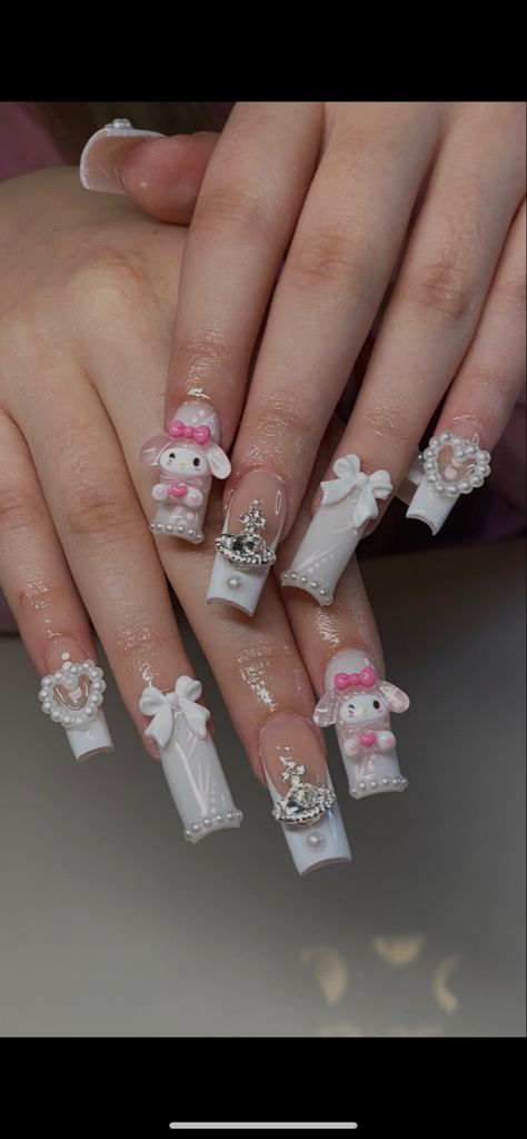 S Initial Nails Designs, Nail Designs My Melody, Sanrio Nails My Melody, Melody Nails Acrylic, My Melody Acrylic Nails, Sanrio Charm Nails, Melody And Kuromi Nails, Mymelody Nails, My Melody Nail Art