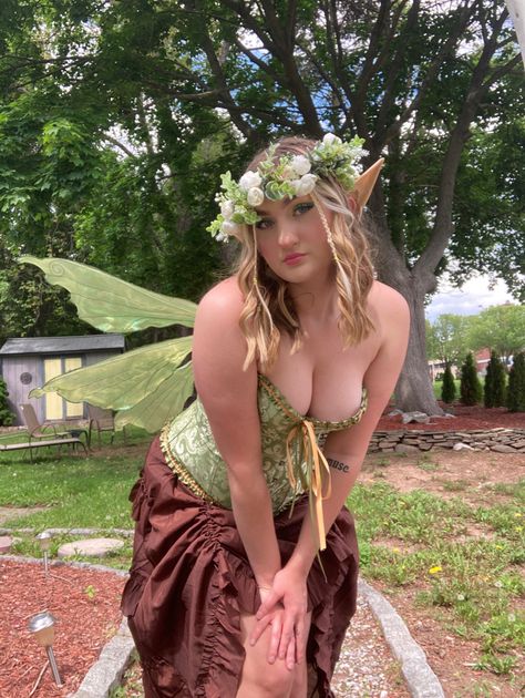 Fairy Core Corset Outfit, Reinassance Fair Outfit Fairy, Ren Faire Costume Women Fairy, Ren Faire Fae Costume, Renn Faire Outfit Fairy, Rennaisance Faire Outfit Fairy, Cottage Core Fairy Costume, Rennisance Faire Costumes Fairy, Fairy Cottage Core Outfits