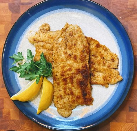 Dover Sole Recipes, Sole Fish Recipes, Filet Of Sole Recipes, Pan Fried Dover Sole Recipes, Sole Filet Recipe, Recipes For Sole Fillets, Sole Fillet Recipes Baked Fish, Pan Fried Sole Fillet Recipes, Sole Fillet Recipes