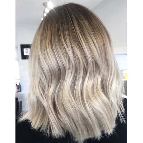 April Scott on Instagram: “Root drag with a few babylights on previously platinum blonde hair. Swipe ➡️ to see the process. #beforeandafter #hairenvy #instahair…” Root Drag Blondes, Blonde Root Drag, Root Drag, Shadow Root Blonde, Drag Hair, Kardashian Hair, Blonde Bob Hairstyles, Blonde Short, Blonde Roots