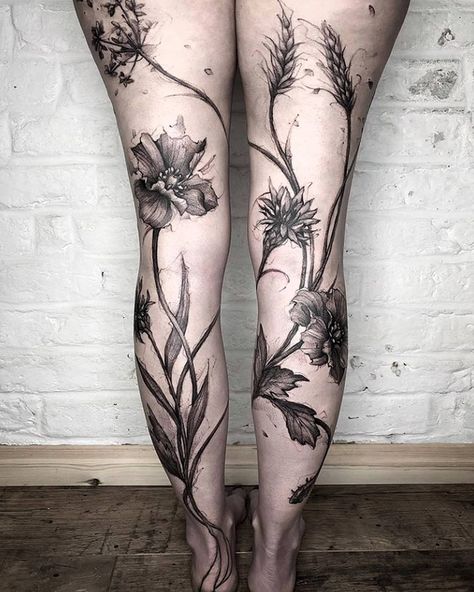 Leg Tattoo Designs, Leg Band Tattoos, Flower Leg Tattoos, Upper Leg Tattoos, Back Of Leg Tattoos, Band Tattoos, Plant Tattoo, Leg Tattoos Women, Leg Sleeve Tattoo