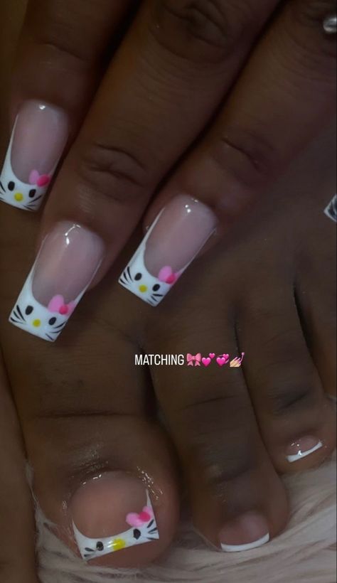 Hello Kitty Flower Nails, Y2k Nail Art Short, Square Hello Kitty Nails, Short Nails Hello Kitty, Y2k Nails Acrylic Short, Hello Kitty Toes, Y2k Nails Short, Hello Kitty Nail Art, Acrylic Nails Short