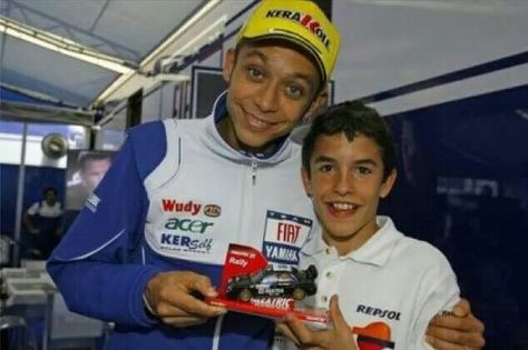 Valentino Rossi and Marc Marquez. Amazing photo!  9x World champ and upcoming champ. Foto Valentino Rossi, Motogp Race, Valentino Rossi 46, Motorcycle Racers, Sepang, 1957 Chevrolet, Marc Marquez, Valentino Rossi, Motorcycle Racing