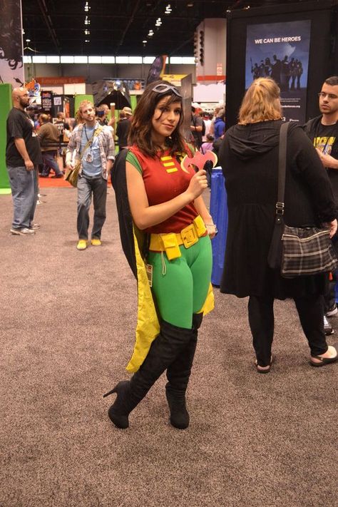 Robin Cosplay by ebonneau: Robin Ttg, Female Joker Costume, Robin Girl, Gender Bend Cosplay, Female Robin, Robin Costume, Robin Cosplay, Dc Comics Cosplay, Joker Costume