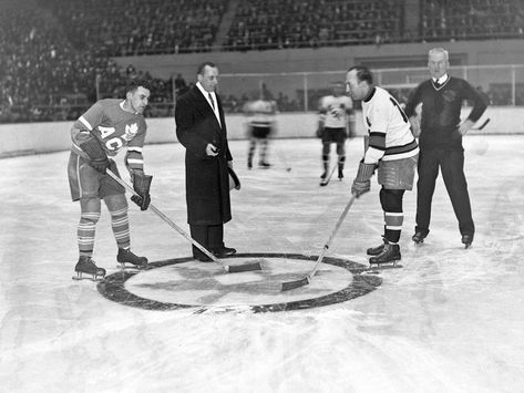 Team Canada Hockey, Gordie Howe, Bobby Hull, Boston Garden, Brain Injuries, Hockey Boards, Toronto Maple Leafs Hockey, Blackhawks Hockey, Summit Series