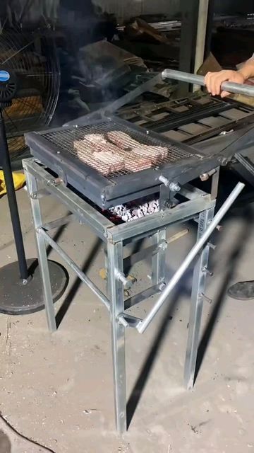 شواية فحم, Barbeque Design, Mebel Antik, Barbeque Grill Design, Iron Furniture Design, تصميم الطاولة, Machining Metal Projects, Barbecue Design, Diy Grill