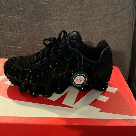 Brand New Nike Shox Never Been Worn. Shox Nike, Air Max 270 Women, Nike Shox Tl, Nike Shox Shoes, Black Nike Air Max, Purple Sneakers, Pink Running Shoes, Nike Tennis Dress, Nike Air Max For Women