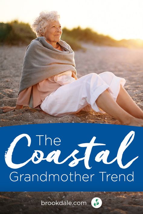 If you love wearing patterns and colors that remind you of the ocean and give off an effortless beachy style, then the coastal grandmother trend may be your vibe. Check out how this style is trending! West Coast Grandma Style, Costal Grandma Fall Outfits, Grandmother Style, Grandma Aesthetic, England Beaches, Cozy Oversized Sweaters, Keds Style, Grandma Fashion, Beachy Style