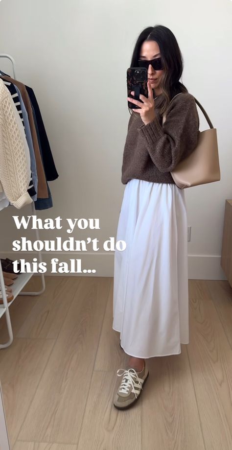 Long White Skirt Fall Outfit, Flowy Skirt Outfit Fall, White Skirt Fall Outfit, White Skirt Outfit Fall, Boho Skirt Outfit, Flowy Skirt Outfit, White Boho Skirt, Skirt Outfit Fall, White Skirt Outfits