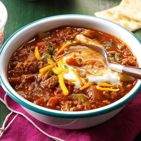 Wegmans Chili Recipe, Chili Meatballs, Buffalo Hummus, Easy Tacos, Chili Without Beans, Hot Recipes, Bacon Potatoes, Hamburger Stew, Stuffed Potatoes