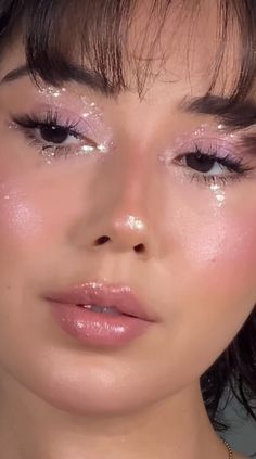 Pastel Pink Makeup Looks, Glam Makeup Gold, Pastel Pink Makeup, Transformation Images, Which Makeup, Dark Undereyes, Glittery Eye Makeup, Makeup 2024, Close Calls