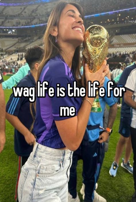 Football Whispers, Football Aesthetic, Wags Soccer, Athlete Problems, Footballers Wives, Football Wags, Volleyball Quotes, Soccer Tips, Get It Girl