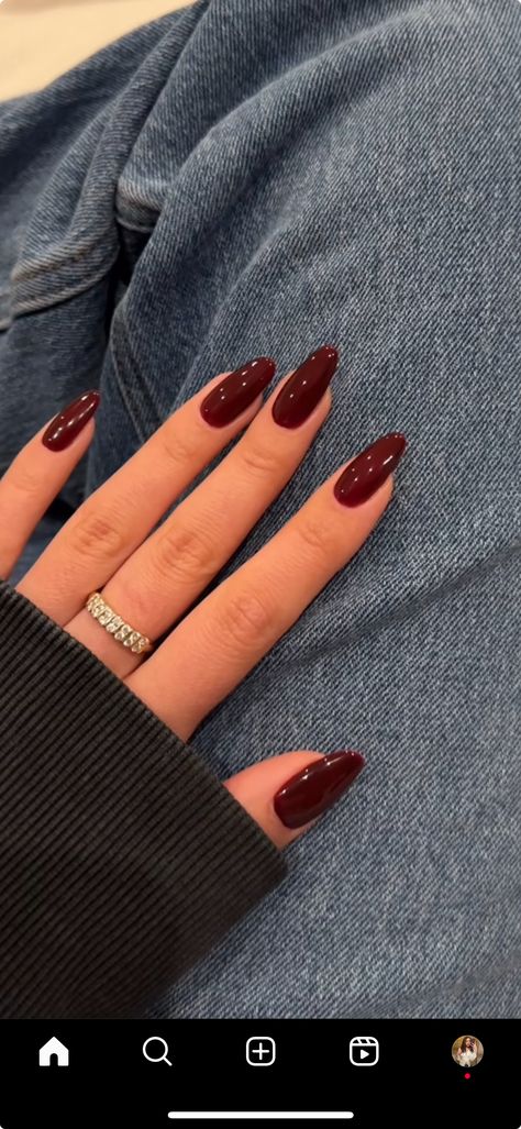 Basic Dark Nails, Almond Nails Red, Dark Nails, Nail Nail, Easy Nail Art, Almond Nails, Simple Nails, Red Nails, Nail Ideas