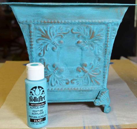 Paint Tricks, Faux Paint Finishes, Thrift Store Decor, Turquoise Painting, Faux Painting, The Statue Of Liberty, Craft Paint, Faux Finish, Painting Furniture