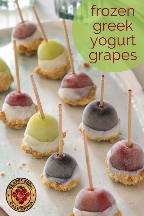 Frozen Grapes Recipe, Grape Snacks, Homeschool Guide, Gluten Free Puff Pastry, Healthy Afternoon Snacks, Frozen Grapes, Grape Recipes, Yogurt Dip, Food Saver