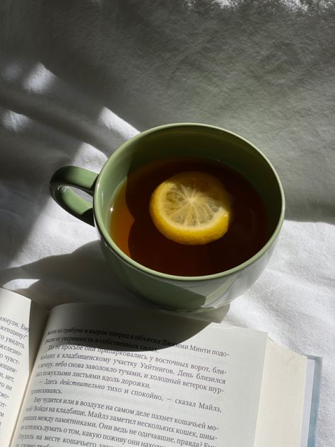 Tea Asethic, Book And Tea Aesthetic, Aesthetic Tea Pictures, Tea And Books Aesthetic, Book And Tea, Books And Tea, Tea Party Tea, Tea Aesthetic, Aesthetic Reading