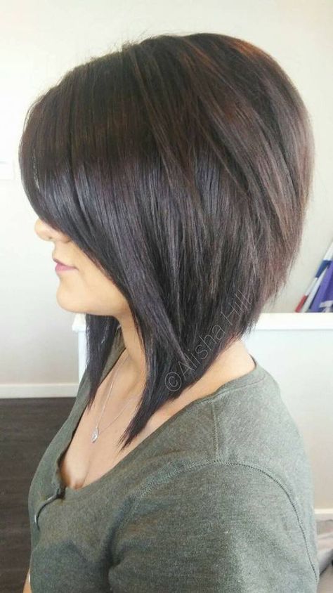 Drastic A Line Haircut, Stacked Medium Length Hair, Aline Haircuts For Women, A Line Cute Hair Short, Stacked Lob Haircut, A Line Haircut With Layers, Inverted Bob Hairstyles For Fine Hair, Short Aline Bob, Aline Bob Haircuts