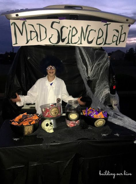 Trunk Or Treat Ideas For Cars Mad Scientist, Truck Or Treat Mad Scientist, Doctor Trunk Or Treat, Science Lab Trunk Or Treat, Mad Science Lab Trunk Or Treat, Mad Science Trunk Or Treat, Mad Scientist Trunk Or Treat Ideas, Science Trunk Or Treat, Scientist Trunk Or Treat