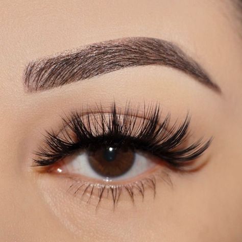 Lashes Fake Eyelashes, Lash Extensions Styles, Eyelash Extensions Styles, Perfect Eyelashes, Pretty Lashes, Eyelash Extentions, Faux Mink Lashes, Makeup Eyelashes, 3d Mink Lashes