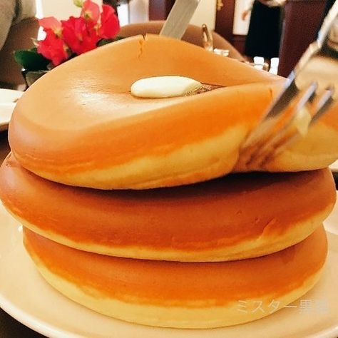 These burnt, giant, fluffy pancakes: | 23 Pinterest Cooking Fails Guaranteed To Make You Laugh Cooking Fails, Fruit Pancakes, Rice Cooker Recipes, God Mat, Japanese Cooking, Food Cravings, Mochi, Love Food, Breakfast Brunch