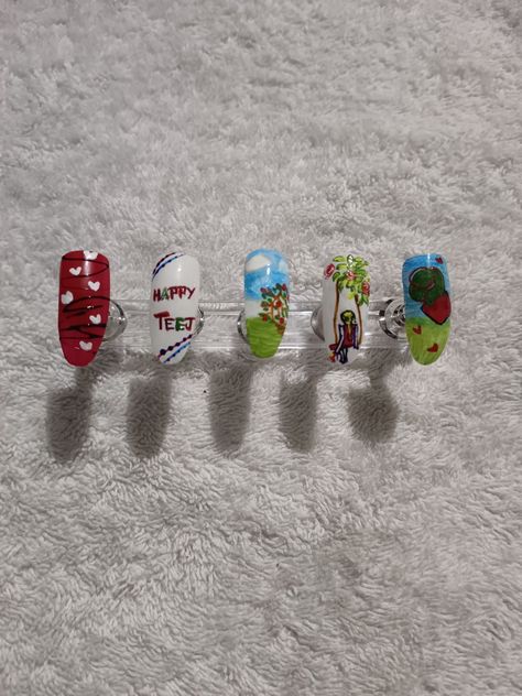 Teej nails with red and green 💚 Festival Nail Art, Happy Teej, Teej Festival, Symbol Of Love, Spring Nail Art, Festival Nails, Spring Nail, A Symbol, Love Symbols