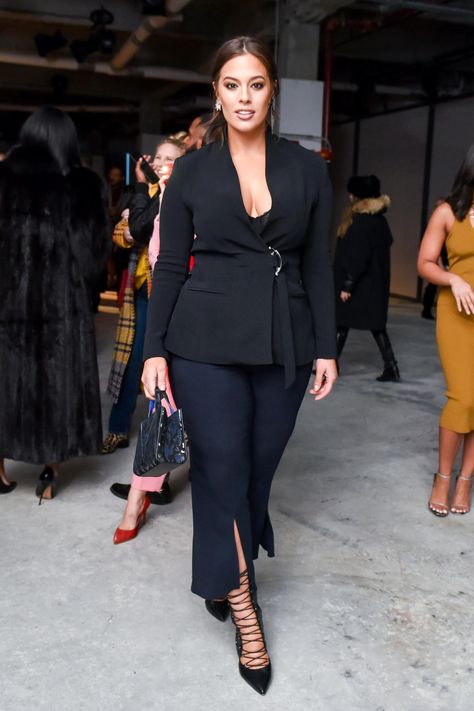 Plus Size Runway, Ashley Graham Style, Fall Photo Outfits, Handbags Luxury, Et Ochs, Cushnie Et Ochs, Ashley Graham, Monochrome Fashion, Trendy Swimwear