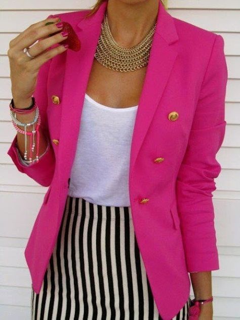 Pair a neon pink double breasted blazer with a white and black vertical striped pencil skirt if you're going for a neat, stylish look. Hot Pink Blazers, Skirt Diy, Mode Hippie, Chique Outfits, Pink Blazer, Outfit Trends, Pink Jacket, Pink Pink, Work Attire