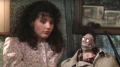 Which BEETLEJUICE Waiting Room Character Has the Worst Afterlife? Beetlejuice Waiting Room, Beetlejuice Barbara, Adam Maitland, Barbara Maitland, Beetlejuice Film, House In Winter, Winter River, Beetlejuice Halloween, Geena Davis