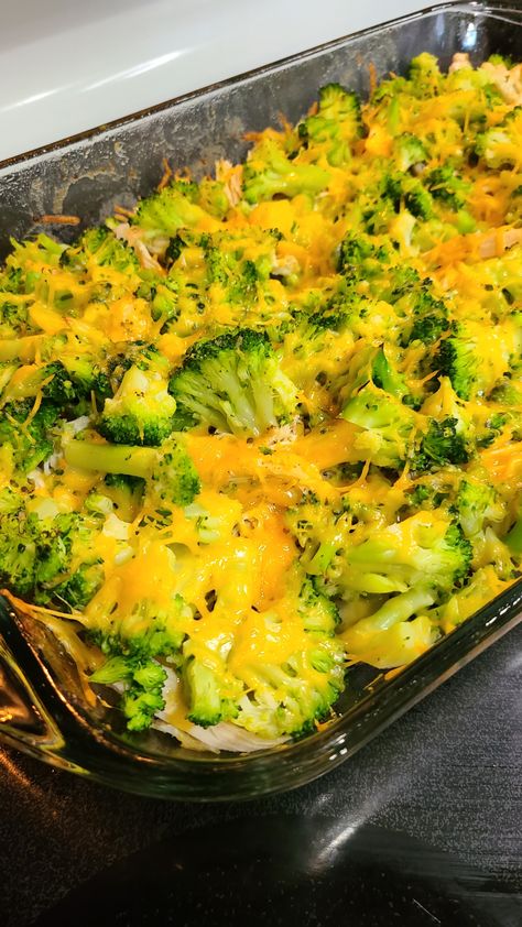 Cheesy Chicken Broccoli Potato Bake, Chicken Broccoli Potato Casserole, Potato Broccoli Casserole, Broccoli Potato Casserole, Roasted Yellow Potatoes, Chicken Cheese Casserole, Broccoli Casserole Healthy, Chicken Broccoli Cheese Casserole, Cozy Casseroles