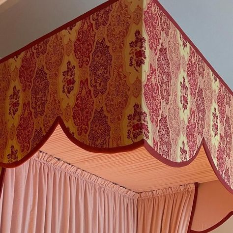 Taylor & Baines on Instagram: "The process behind creating this fabulous bed canopy #bedroom #bed #headboard #bedcanopy #pierrefrey #lamaisonpierrefrey #decoration #interior #handmade #bespoke #design #designer #hambletonhall #hotel #luxurylifestyle #craft" Canopy Bed Topper, Half Tester Bed Canopy Diy, Tester Bed Canopy, Bedroom Bed Headboard, English Cottage Bedroom, Bed Crown Canopy, Canopy Bed Diy, Bed Crown, Canopy Bedroom