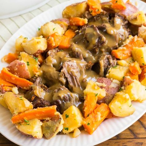 Instant Pot Old-Fashioned Pot Roast with Gravy & Vegetables is the best pot roast I've ever made. This easy, one-pot dinner is a family favorite! Pot Roast With Gravy, Roast With Gravy, Instant Pot Pot Roast, Bread Booze Bacon, Best Pot Roast, Pressure Cooking Today, Viral Recipes, Electric Pressure Cooker Recipes, Pot Roast Recipes