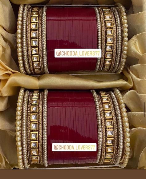 Small Chooda Designs, Marriage Bangles Indian Weddings, Choora Designs Latest, Choda Design, Chura Designs Bridal, Latest Chooda Designs Brides, Chooda Designs Brides, Choora Bangles Bridal, Choora Designs