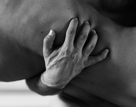 Bertil Nilsson Types Of Kisses, Body Photography, The Love Club, My Kind Of Love, Male Hands, Foto Ideas Instagram, Paros, What’s Going On, A Smile