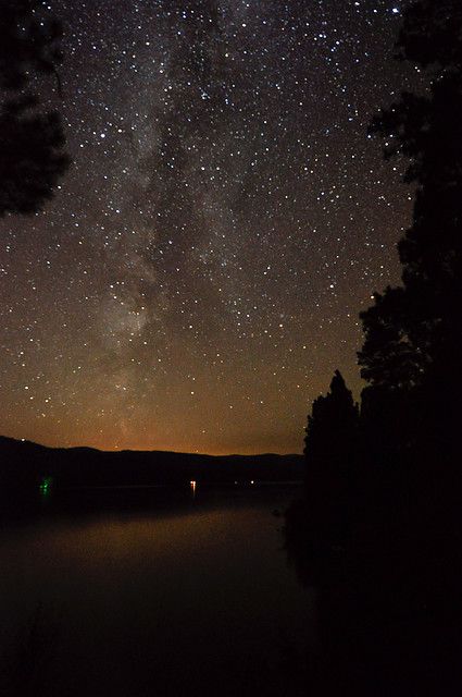 Montana night sky. Beautiful! Bright Night, Montana Mountains, Apps Facebook, Beautiful Night Sky, Big Sky Montana, Starry Nights, Big Sky Country, Image Nature, Sky Full Of Stars