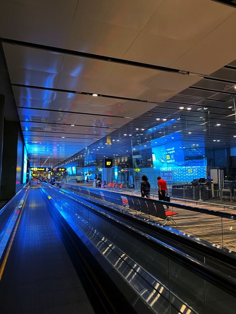 Changi Airport Aesthetic, Airport Feeling, Singapore Aesthetic, Singapore Airport, Singapore Photography, Changi Airport Singapore, Airport Vibes, Singapore Changi Airport, Changi Airport