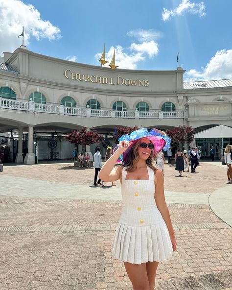 me to mystik dan yesterday 😘 🏇🏇🏇 first kentucky derby in the books! ‘twas a family affair!!! who wants to go back next year? 👀 Kentucky Derby Aesthetic, Kentucky Derby Outfit For Women, Derby Outfits For Women, Derby Dresses, Kentucky Derby Outfit, Kentucky Oaks, Derby Outfits, Derby Dress, Polo Match