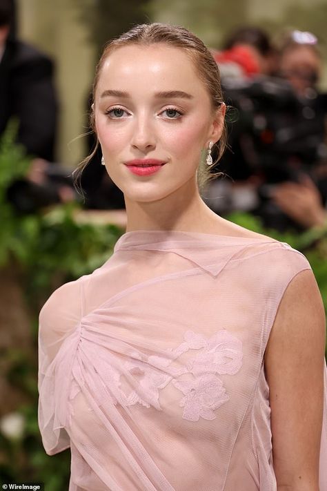 Met Gala 2024: Phoebe Dynevor looks ethereal in a Victoria Beckham sheer pink tulle gown on NYC red carpet | Daily Mail Online Pink Tulle Gown, Vintage Lace Gowns, Wedding Hairstyles And Makeup, Phoebe Dynevor, Beauty Entrepreneur, Gala Fashion, Sheer Gown, Wearing Color, The Met Gala