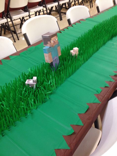 Minecraft party:  Another shot of the tables Minecraft Party Table, Backyard Bbq Birthday Party, Minecraft Birthday Decorations, Diy Minecraft Birthday Party, Bbq Birthday Party, Minecraft Party Decorations, Video Games Birthday Party, Harry Birthday, Nerf Party