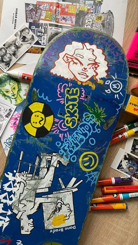 Graffiti Art Skateboard, Skateboard Ideas Design, Cool Skateboard Decks, Skateboard Design Ideas, Skate Deck Art, Skateboard Drawing, Aesthetic Skateboard, Skateboarding Aesthetic, Skate Vibes