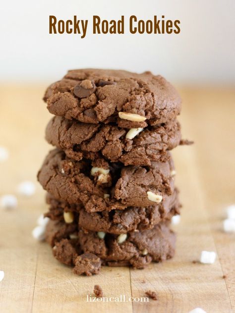 Rocky Road cookies.  Chocolate, nuts and marshmallows.  Yum! #rockyroad #cookies (lizoncall.com) Popular Drink Recipes, Rocky Road Cookies, Baking Cocoa, Cookies Chocolate, Sweet Treats Recipes, Chocolate Nuts, Rocky Road, Cookie Scoop, Yummy Sweets