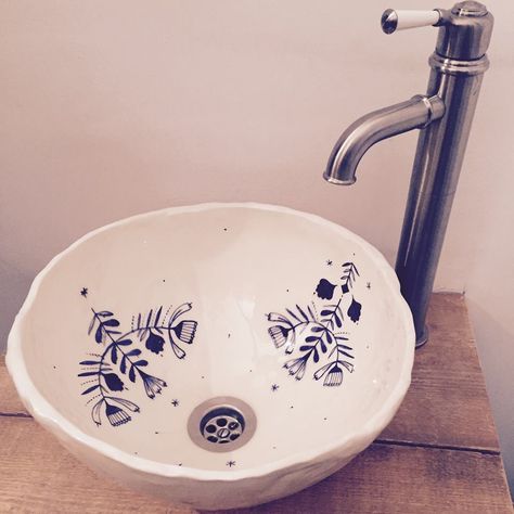 Ceramic Basin Handmade, Handmade Sink Ceramic, Ceramic Sink Bathroom, Clay Sinks, Ceramic Fish Plate, Ceramics Bathroom, Handmade Sink, Ceramic Bathroom Sink, Toilet Sink