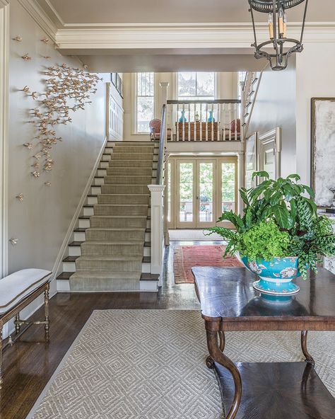 New Orleans Style Homes Interior, Historic Home Foyer, New Orleans Staircase, Classic Southern Home Decor, Laurel Cottage, Classic Southern Home, American Townhouse New Orleans, New Orleans Style Homes, Southern Home Magazine