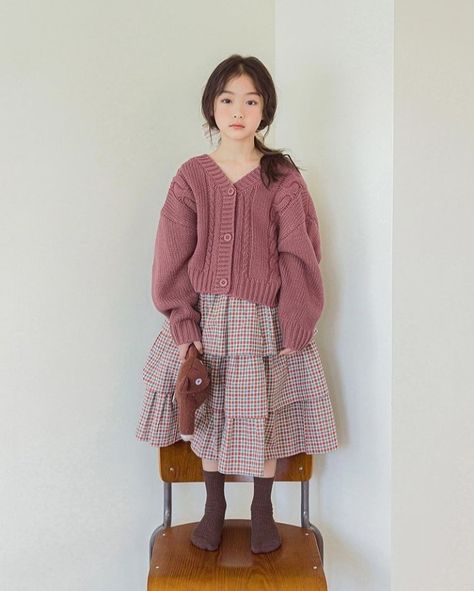 Modest Kids Clothes, Baby Aesthetics, Preppy Kids Outfits, Daughter Style, Korean Kids, Kids Story, Kids Closet, Korean Babies, Vintage Baby Girl