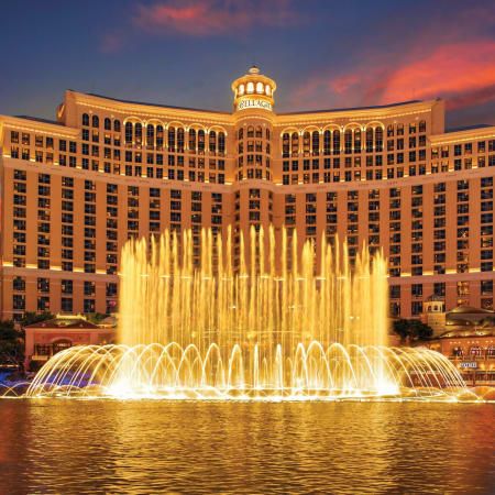 Las Vegas Hotels | Find & compare great deals on trivago Las Vegas Hotel, Bellagio Las Vegas, Casino Roulette, Paris Las Vegas, Vegas Vacation, Vegas Hotel, Las Vegas Shows, Mini Bars, Vegas Trip